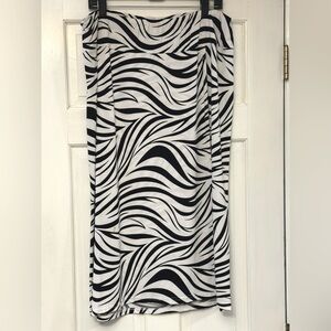 Monroe & Main Black and White Faux Wrap Midi Skirt